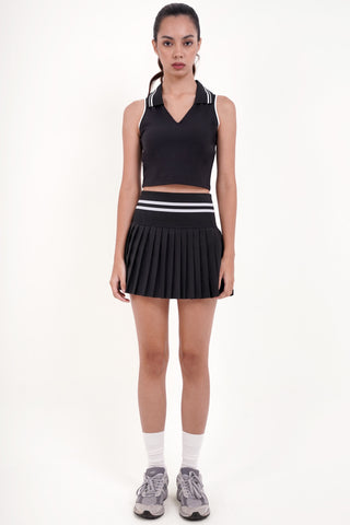 Sideline Pleated Skirt in Black