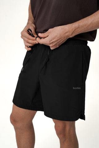 Dominate Shorts in Black