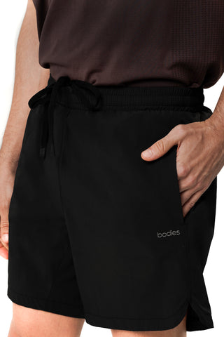 Dominate Shorts in Black