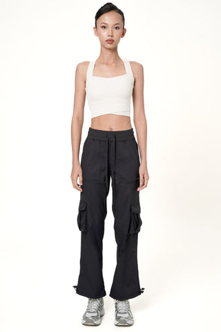 Training Cargo Pants in Black