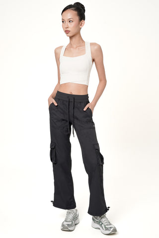 Training Cargo Pants in Black
