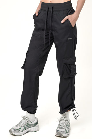 Training Cargo Pants in Black
