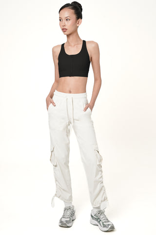 Peak Zip-Bra in Black