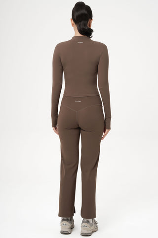 Smooth Straight Pants in Choco