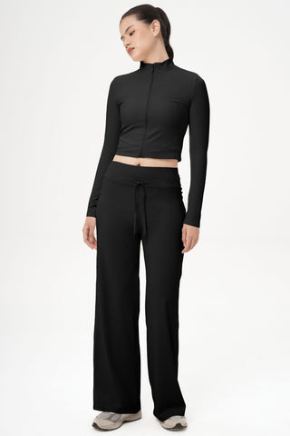 Outline Ribbed Jacket in Black