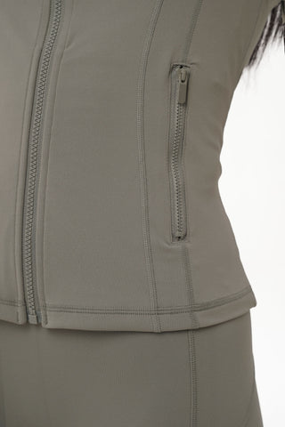 Luxe+ Contoured Jacket in Moss