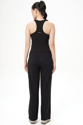 Curve Jogger in Black