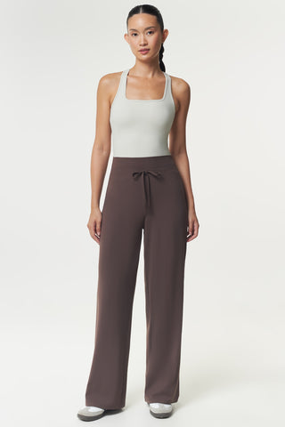 Curve Jogger in Truffle