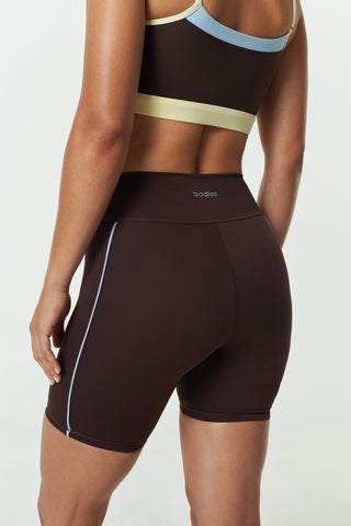 Prana Contrast Biker Shorts in Espresso Butter