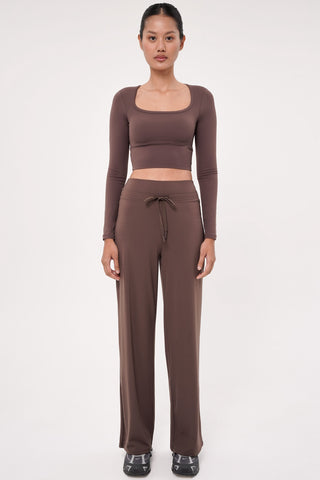 Curve Jogger in Truffle