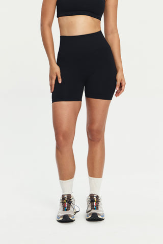 Pursue Shorts in Black
