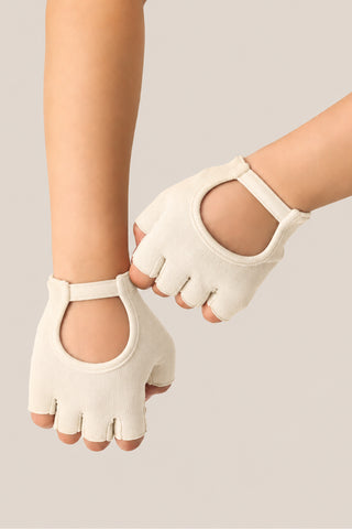 Good Grip Gloves in White