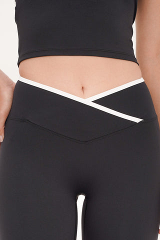 Thrive Flare Pants in Black