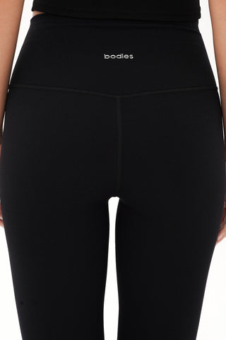 7/8 Revive Leggings in Black