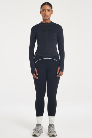 Sculpt Thermal Jacket in Black