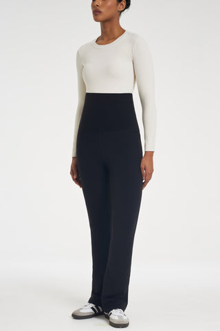 Ultracompress Flare Pants in Black