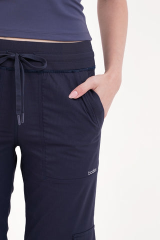 Training Cargo Pants in Midnight Navy