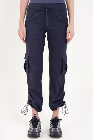 Training Cargo Pants in Midnight Navy