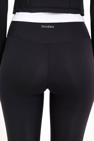 Awaken Leggings in Black