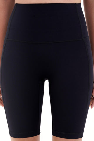 Energy Biker Shorts In Black