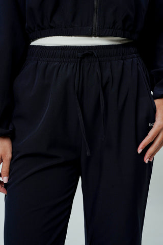 Kinetic Jogger in Black