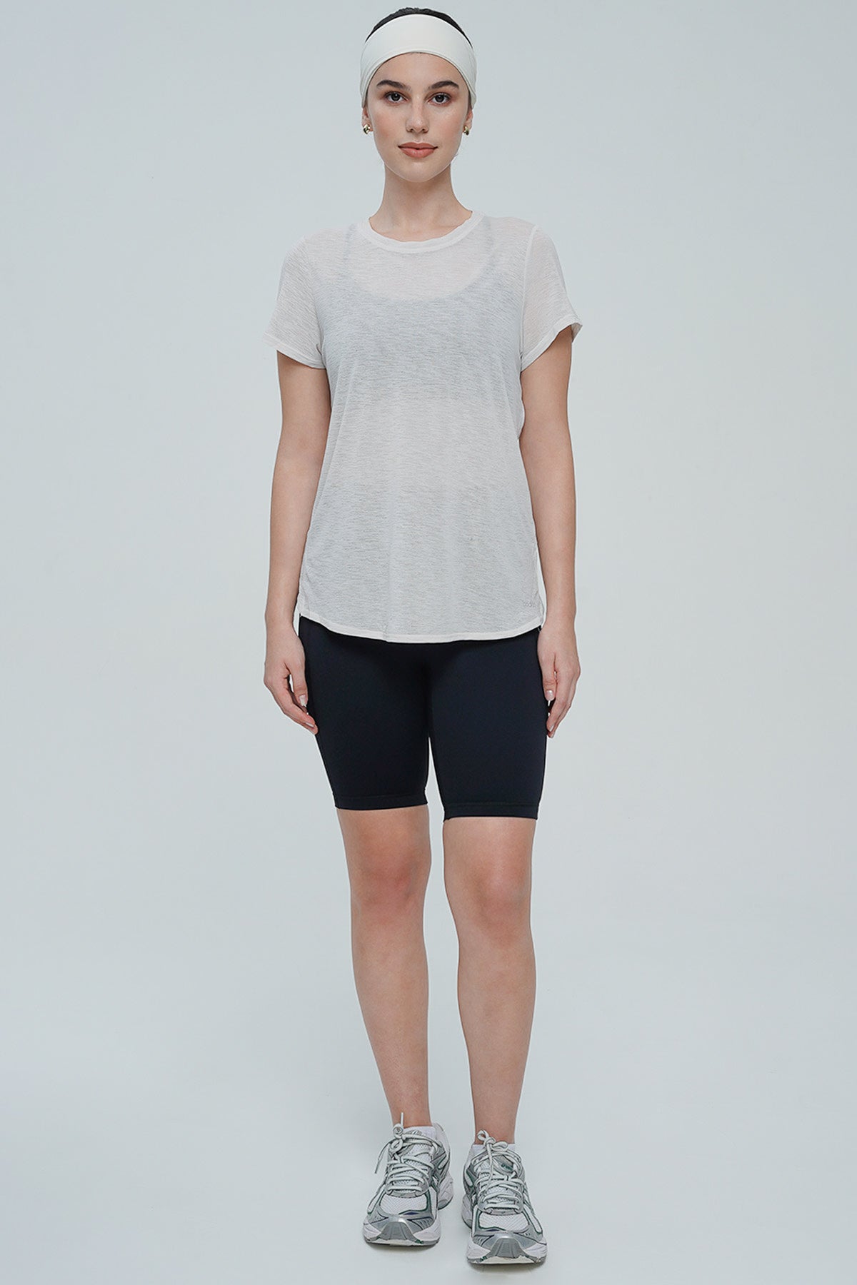 Gradual Top in Eggshell