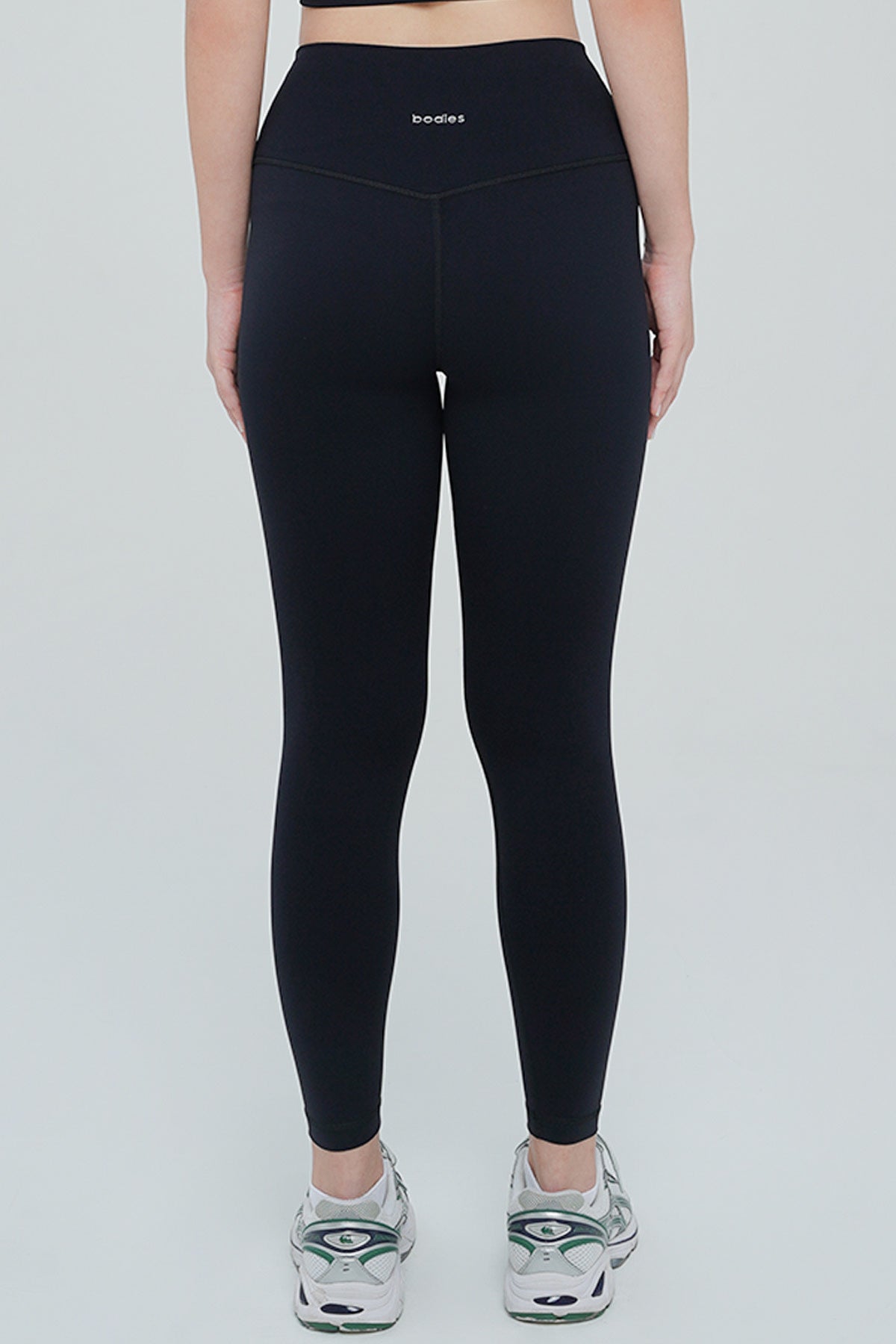 Awaken Leggings in Black