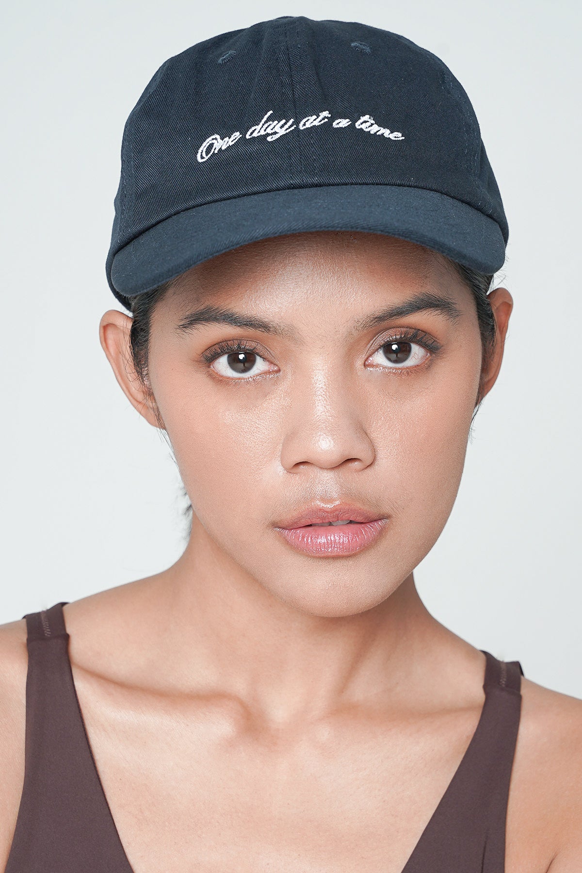 Performance Unisex Cap in Navy