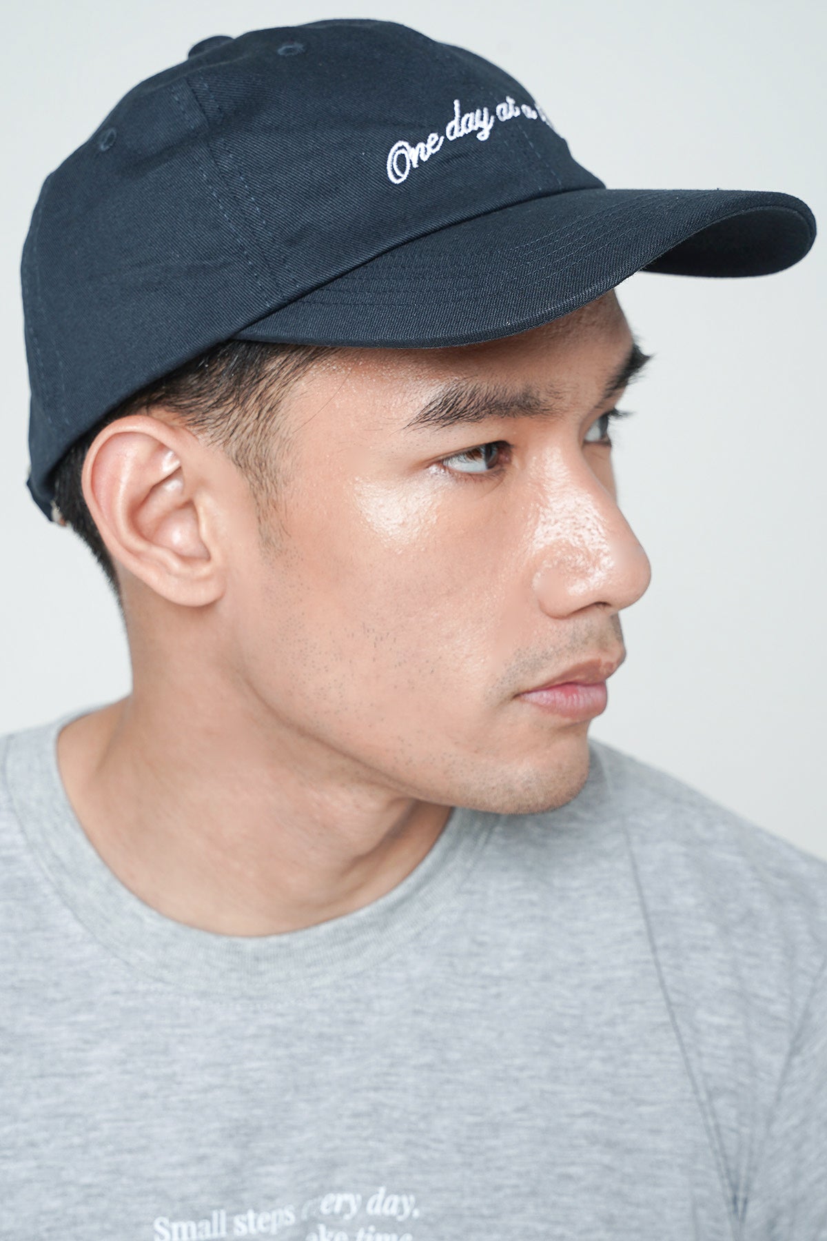 Performance Unisex Cap in Navy