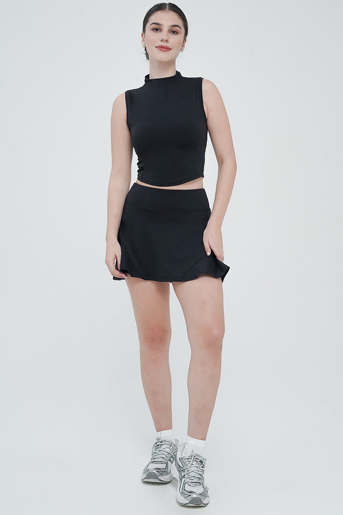 Volley Turtleneck Tank Bra in Black