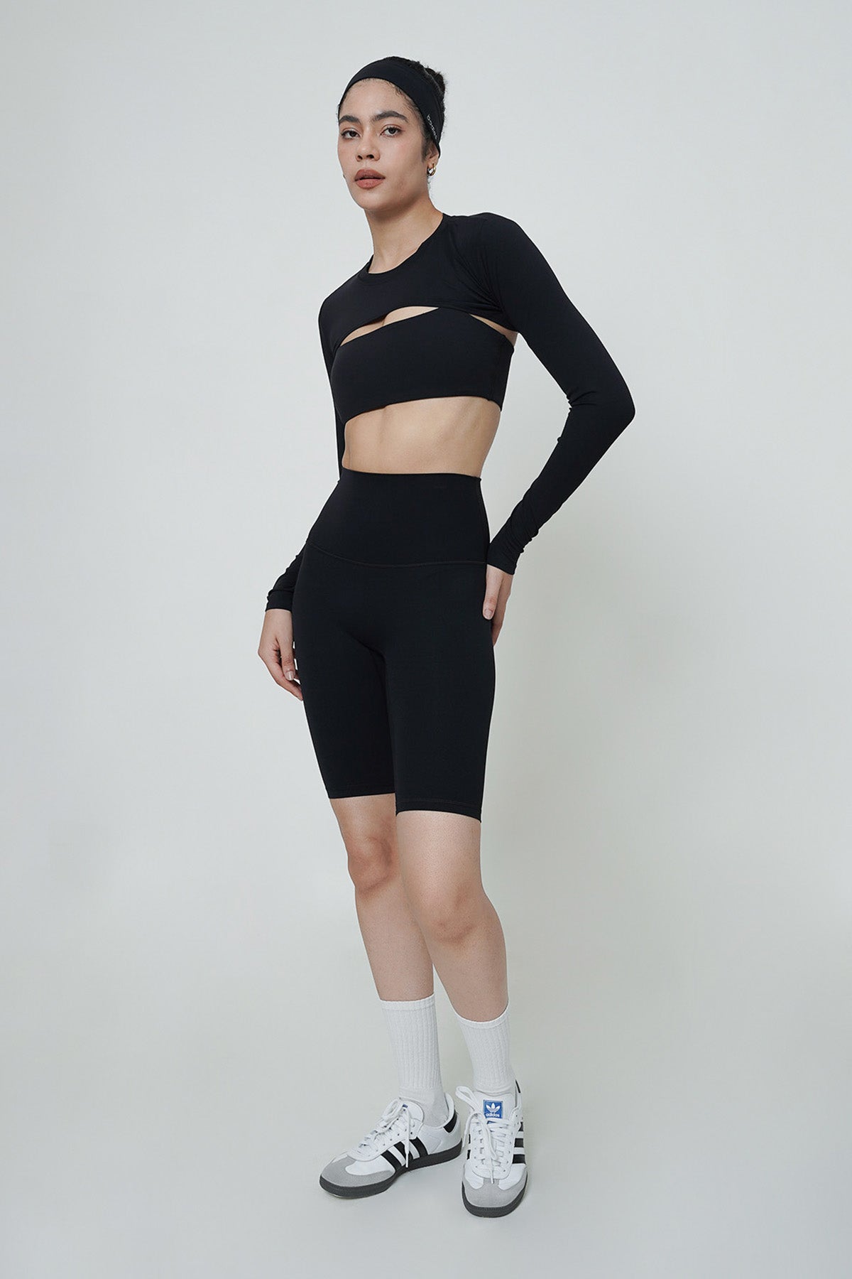 Asana Biker Shorts In Black