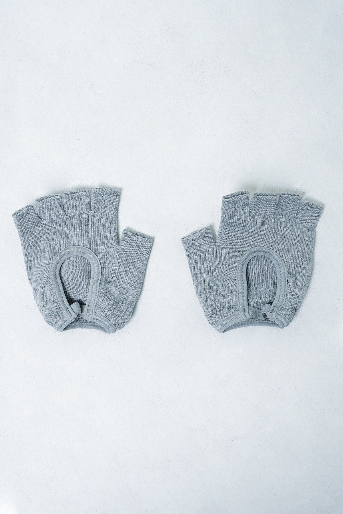 Good Grip Gloves in Grey