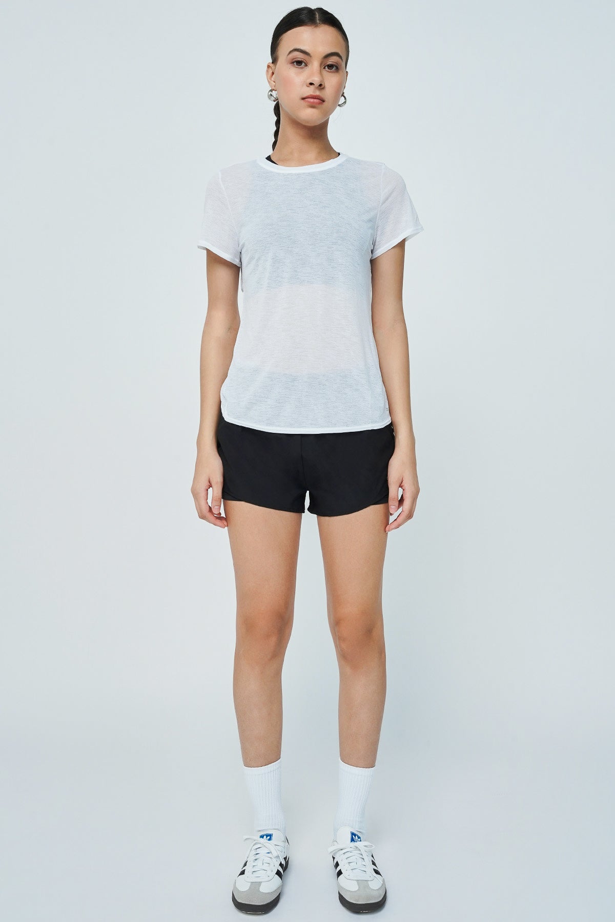 Gradual Top in White
