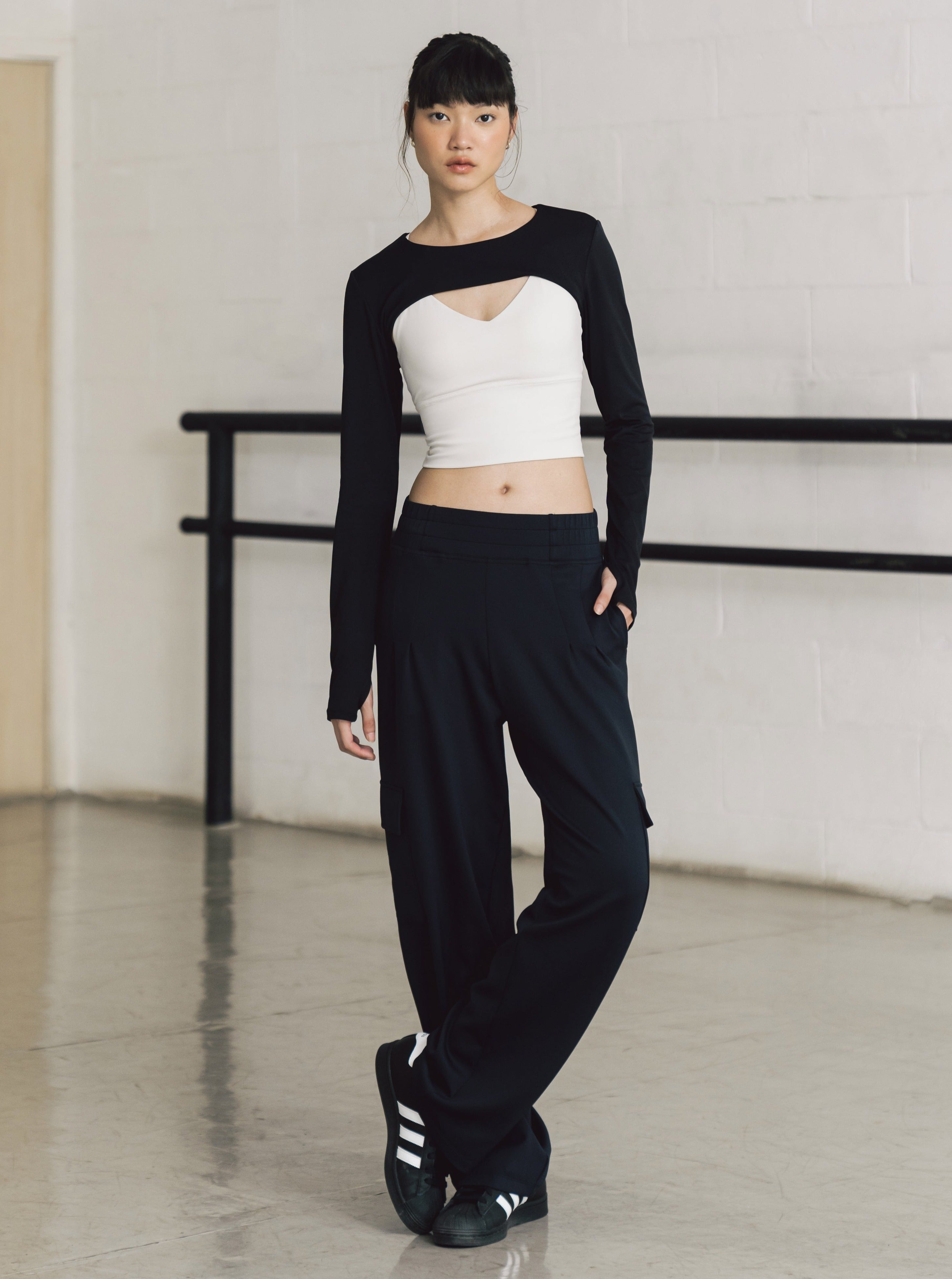 Renown Cargo Pants in Black