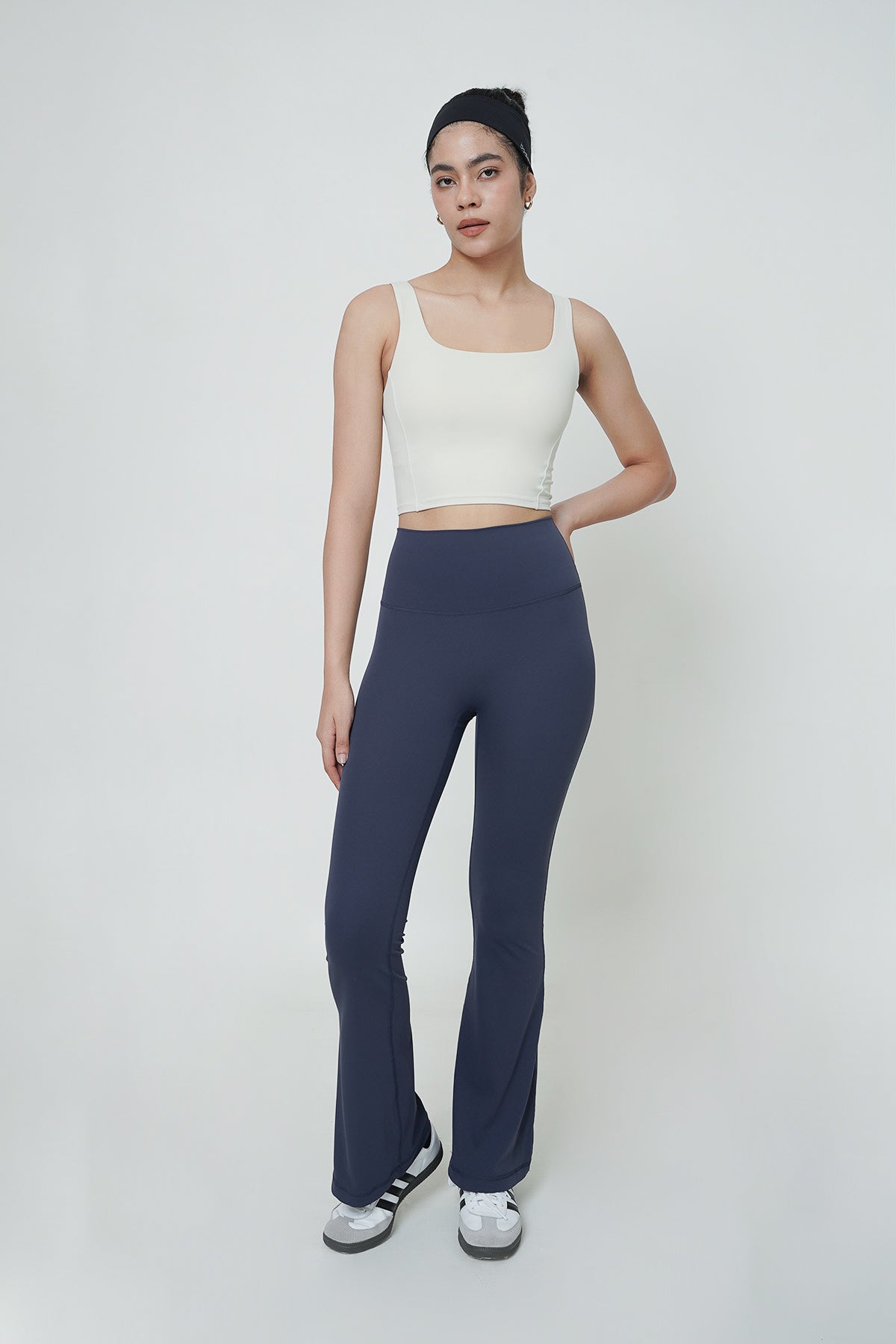 Ultralite Flare Pants in Navy