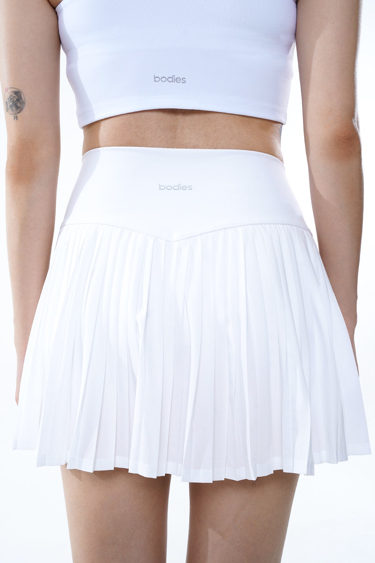 Lavish Pleated Tennis Skirt in White