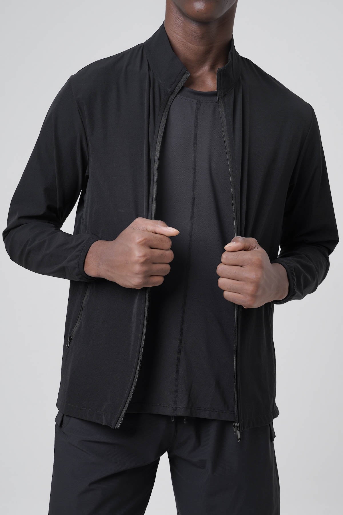 Rise Jacket in Black (2M LEFT)