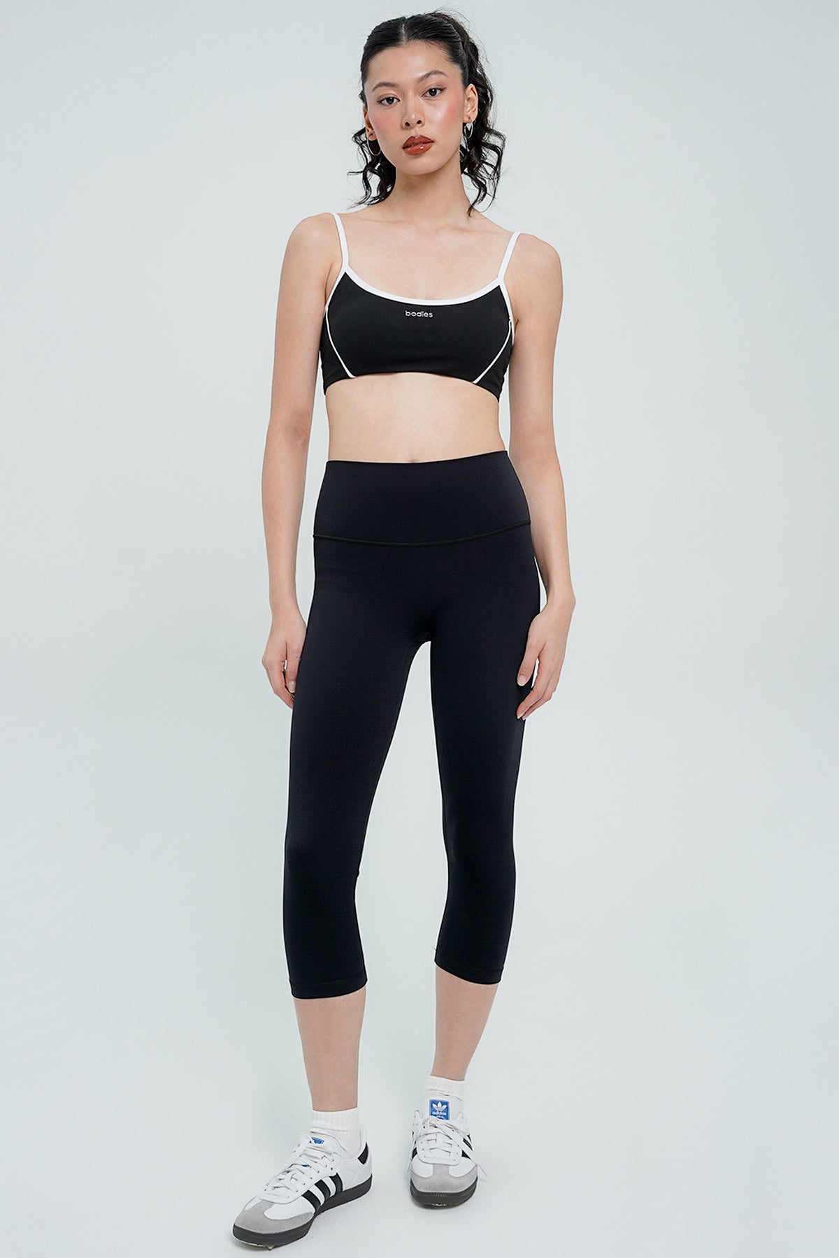 7/8 Revive Leggings in Black