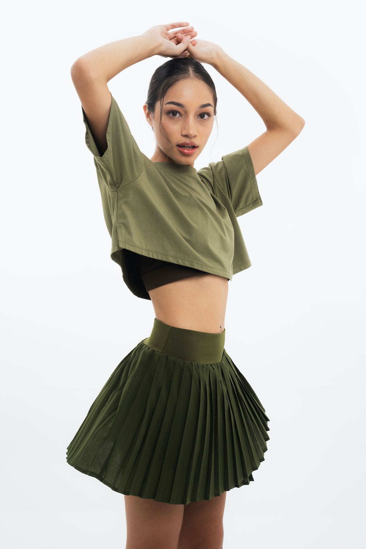 Movable Crop Shirt in Green (M & L LEFT)