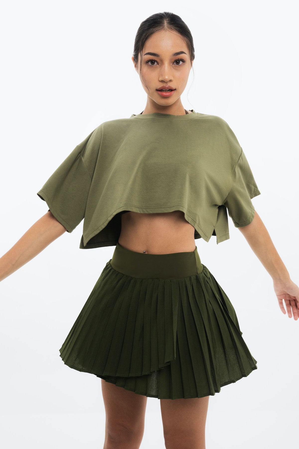 Movable Crop Shirt in Green