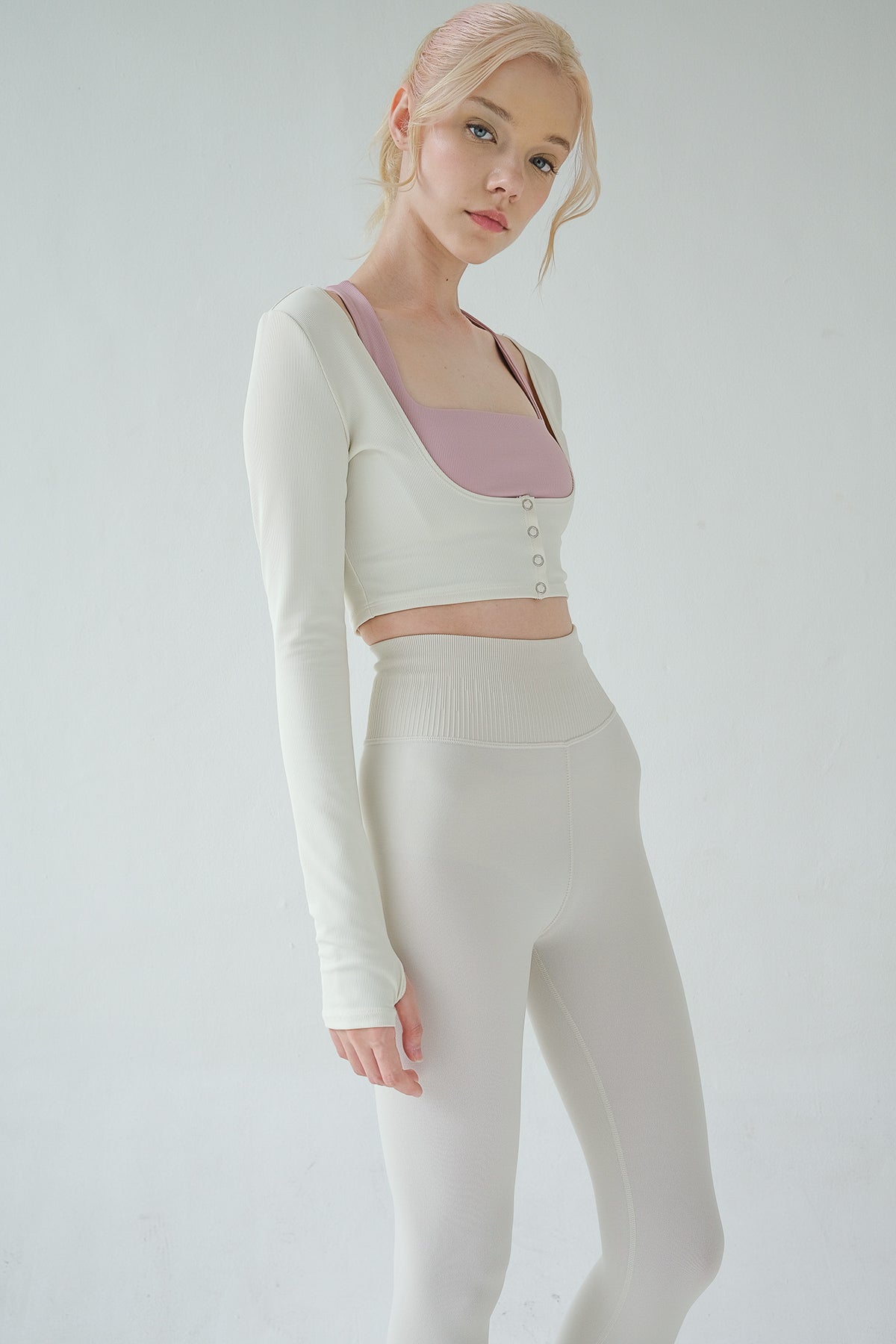 Gather Cropped Cardigan in White (L & XL LEFT)