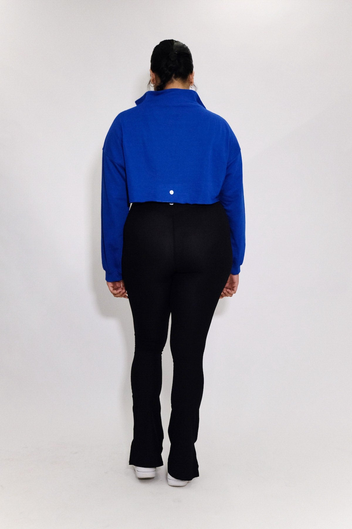 Snug Cropped Pullover in Dark Blue (2L LEFT)
