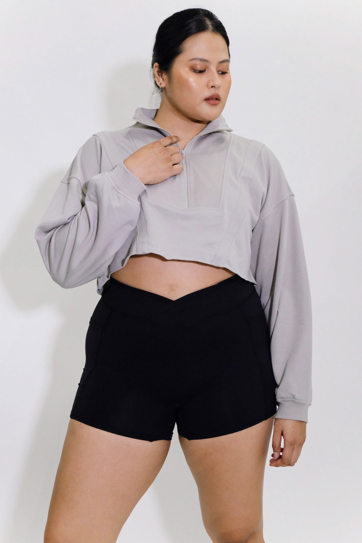 Snug Cropped Pullover in Gray (1 L Left)
